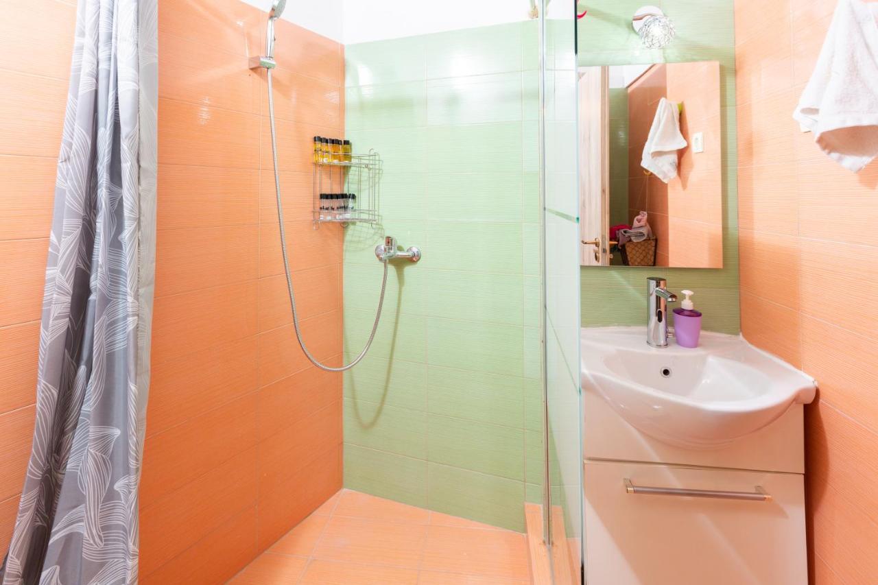 Matilda Central Apartment Aegina Экстерьер фото
